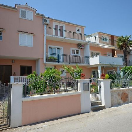 Apartments And Room Zinka Βόντιτσε Εξωτερικό φωτογραφία