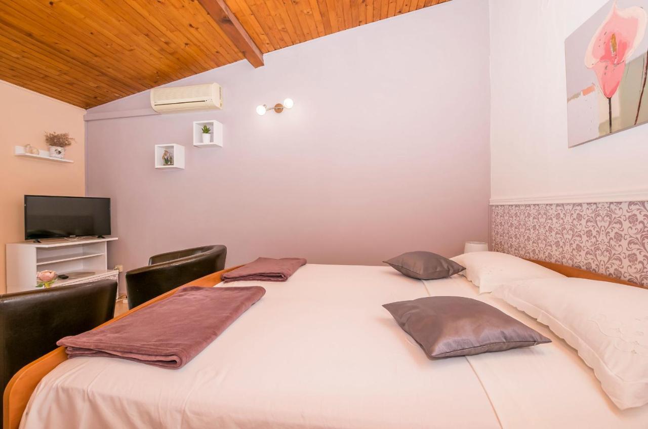 Apartments And Room Zinka Βόντιτσε Εξωτερικό φωτογραφία