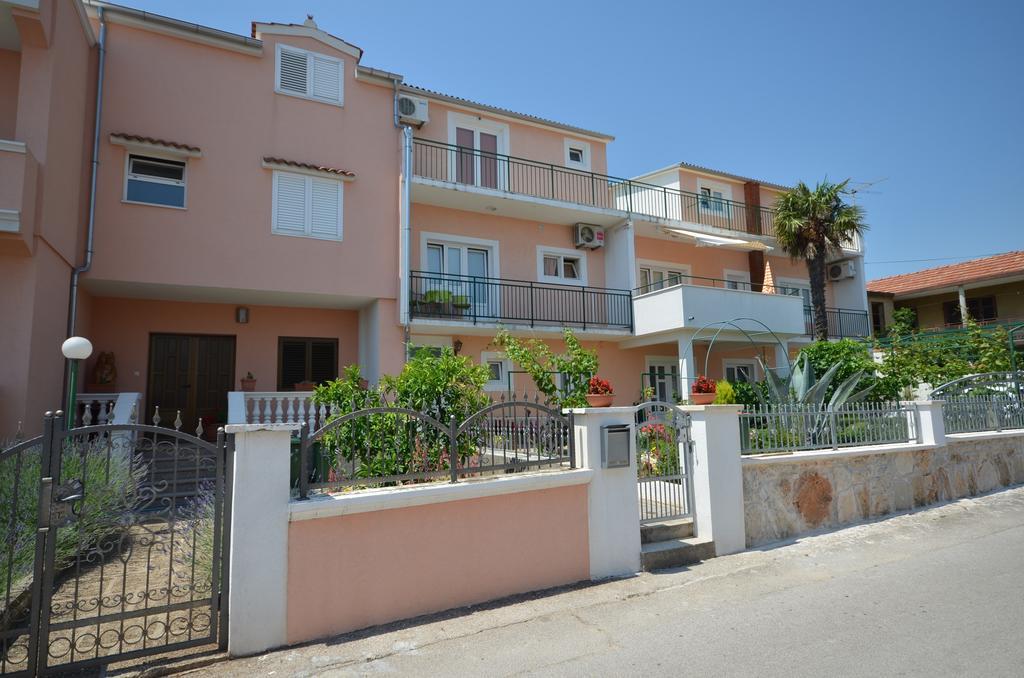 Apartments And Room Zinka Βόντιτσε Εξωτερικό φωτογραφία