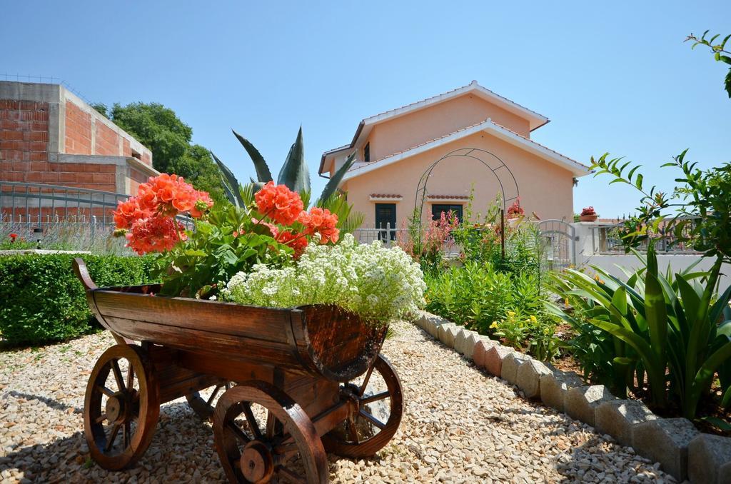 Apartments And Room Zinka Βόντιτσε Εξωτερικό φωτογραφία