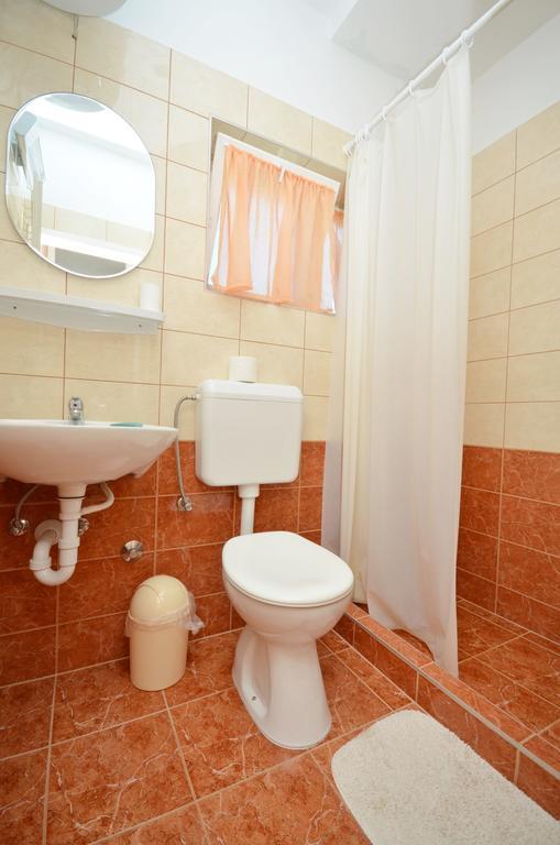 Apartments And Room Zinka Βόντιτσε Εξωτερικό φωτογραφία